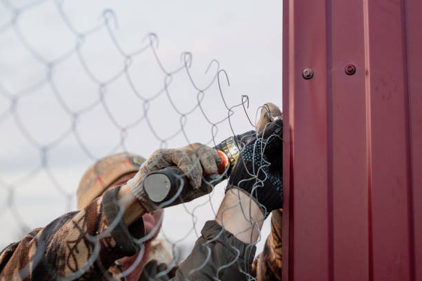 This is a fence contractor located in Austin, Texas, offering fence installation and repairs for residential and commercial a
